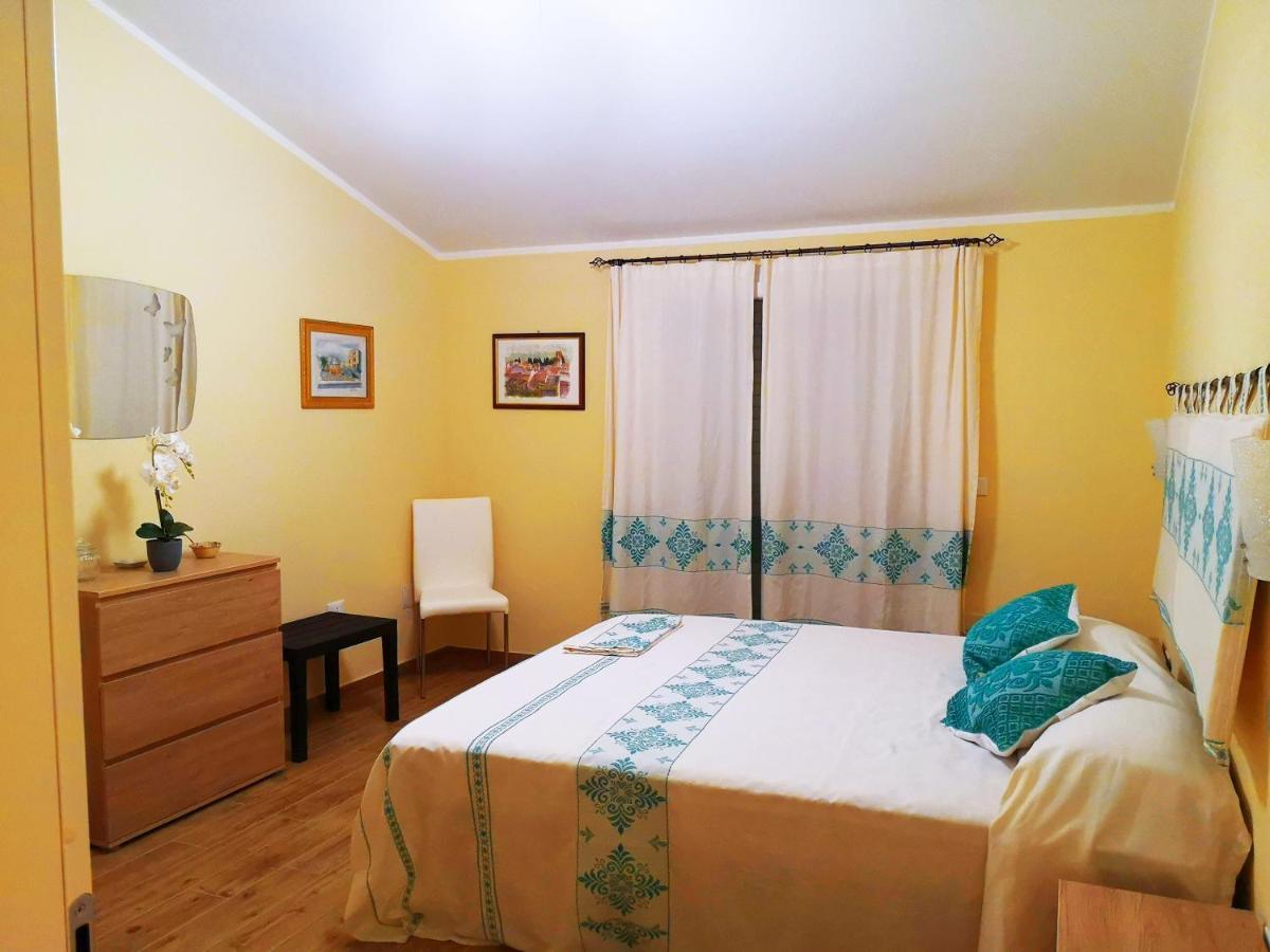 Le Orchidee Bosa Exterior foto